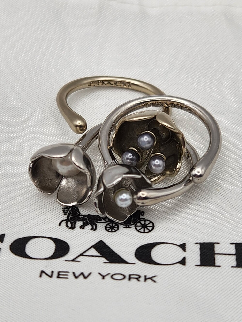 COACH Mixed Metal Tea Rose Floral Pearl Ring Set